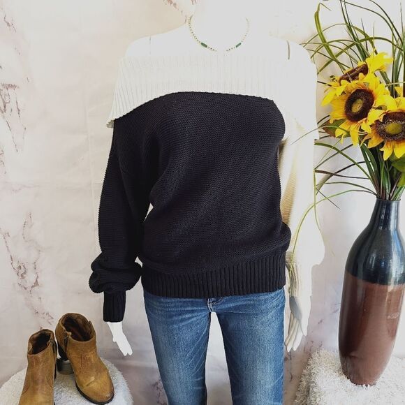 New Jeannie Mai X INC International Macy's sweater - Picture 2 of 11